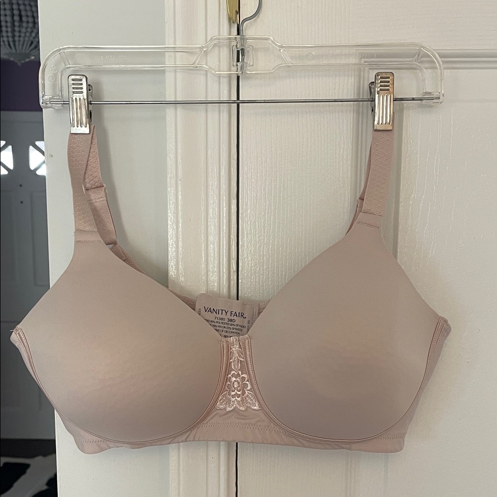 Vanity Fair beige Bra with Lace Detail